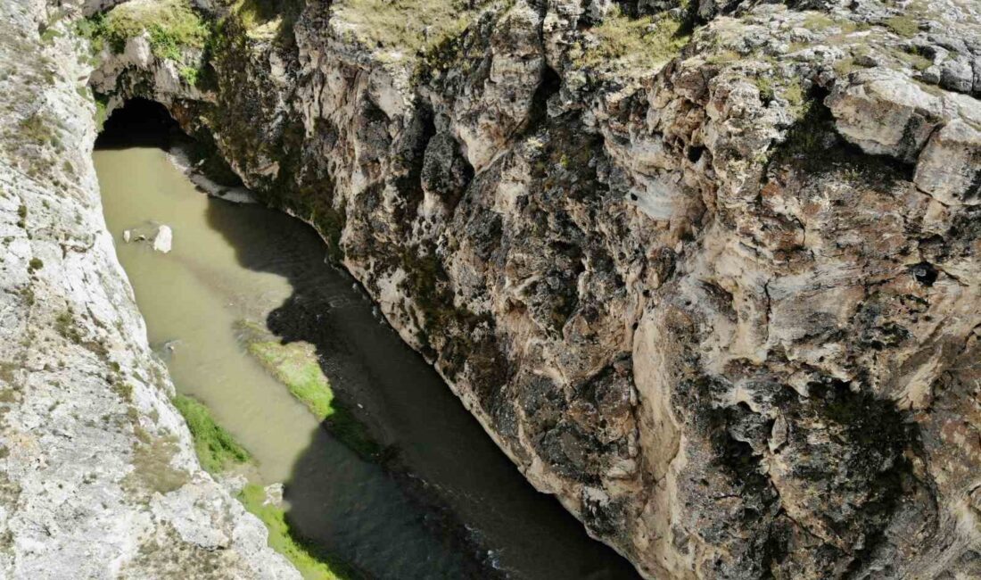 DOĞAL KUDRET KÖPRÜSÜ MANZARASIYLA