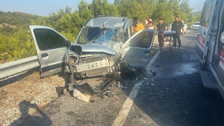 FOÇA’DA İKİ AYRI TRAFİK