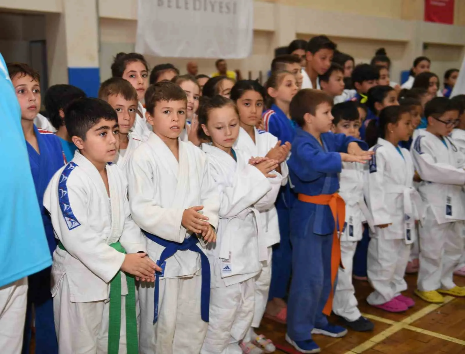 Genç judo ve taekwondocular sertifikalarını aldı