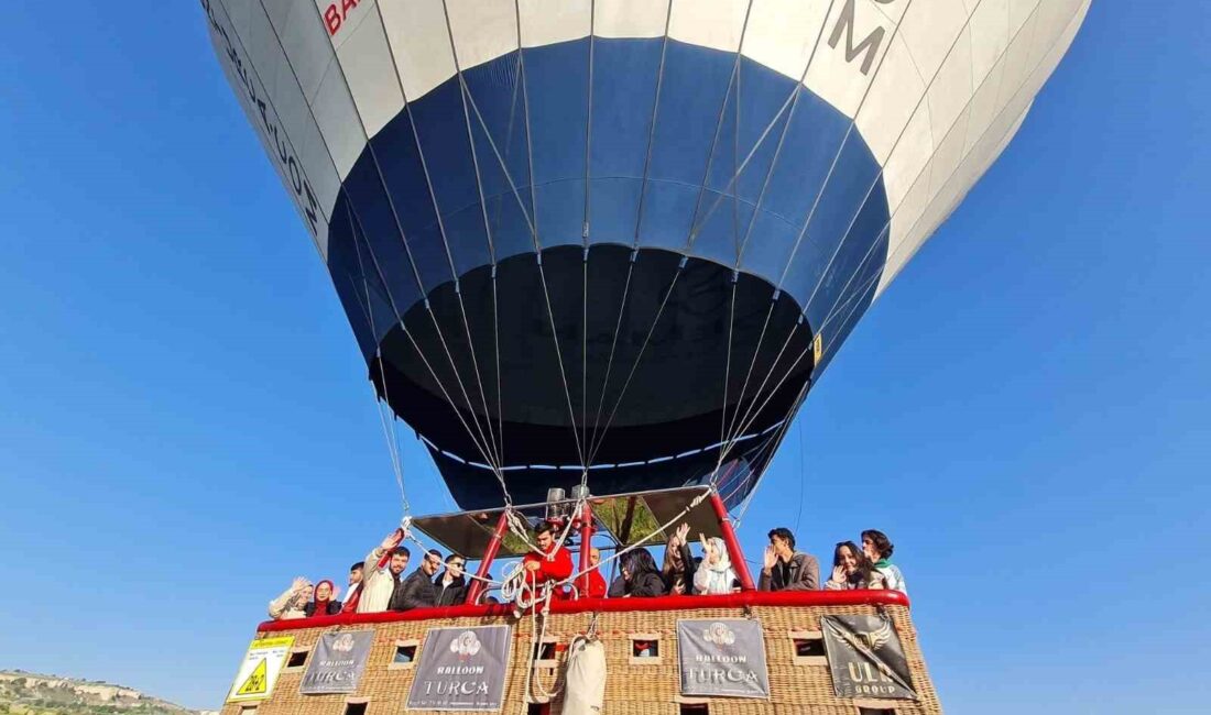 KAPADOKYA'DA SICAK HAVA BALONU