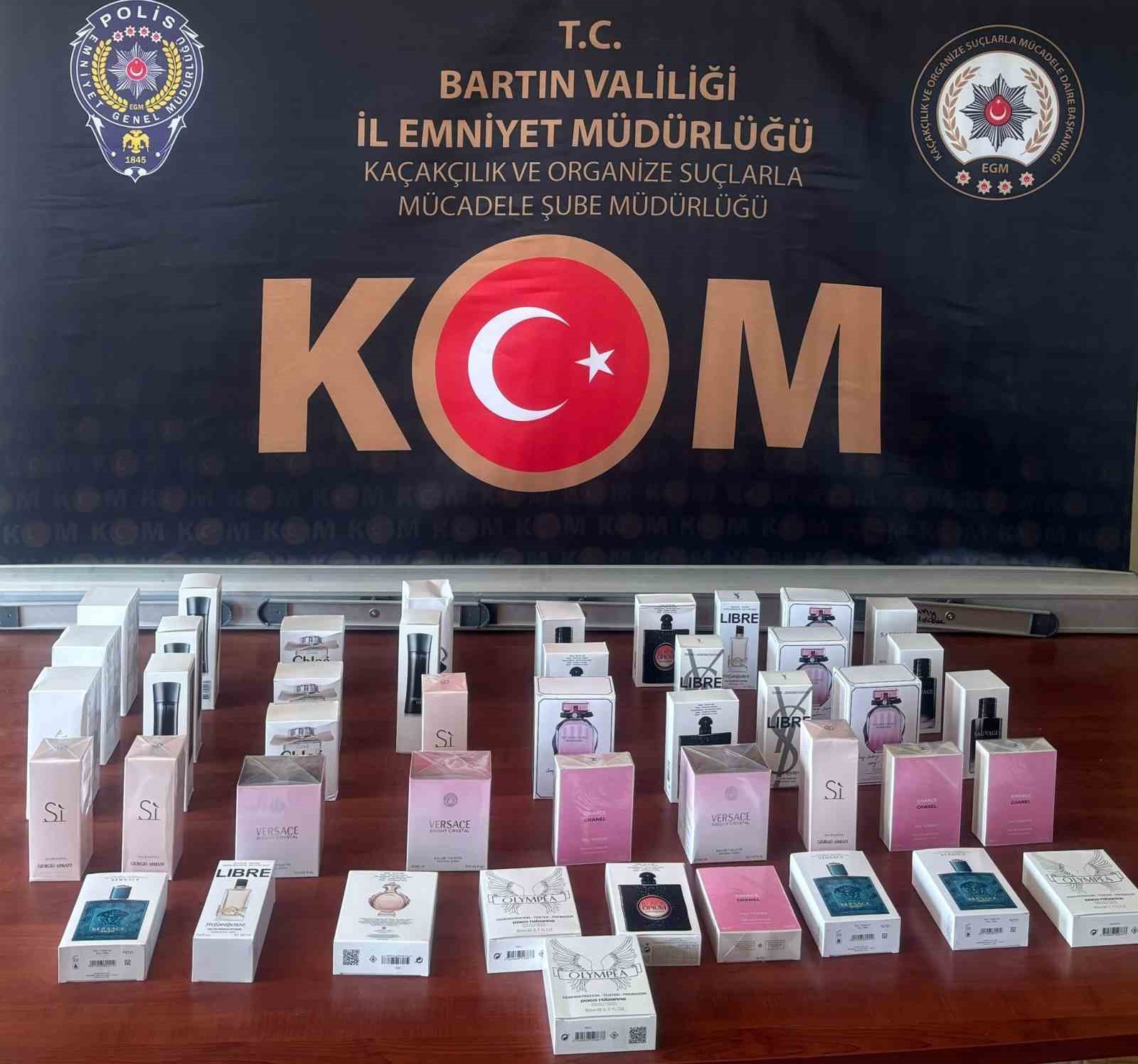 Gümrük kaçağı  parfüm ele geçirildi