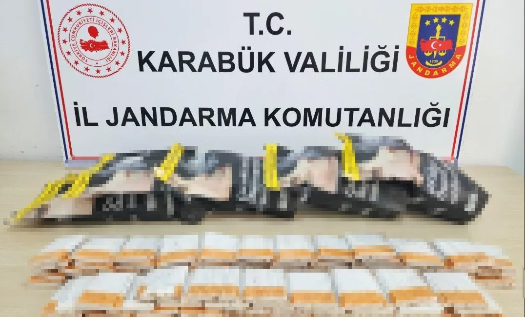 KARABÜK'TE JANDARMA EKİPLERİ BİR