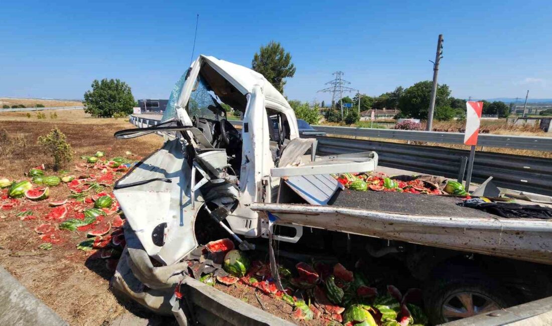 BALIKESİR-BURSA OTOBANINDA KARPUZ YÜKLÜ