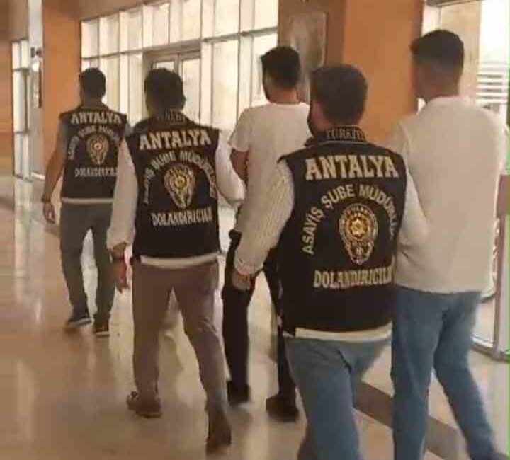 ANTALYA’DA KENDİSİNİ ÜST DÜZEY