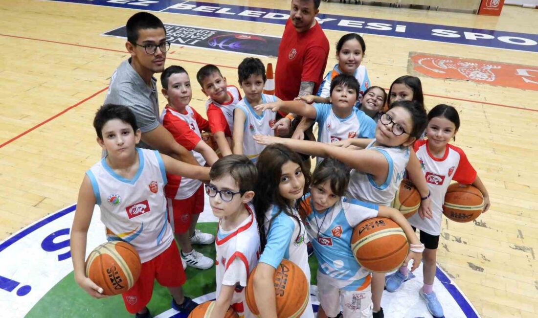 ANTALYA’DA KADIN BASKETBOLDA U16