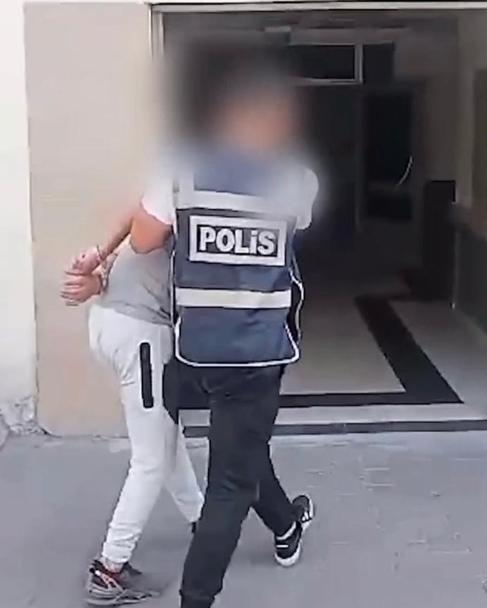 Kesinleşmiş cezası olan şahıs polisten kaçamadı