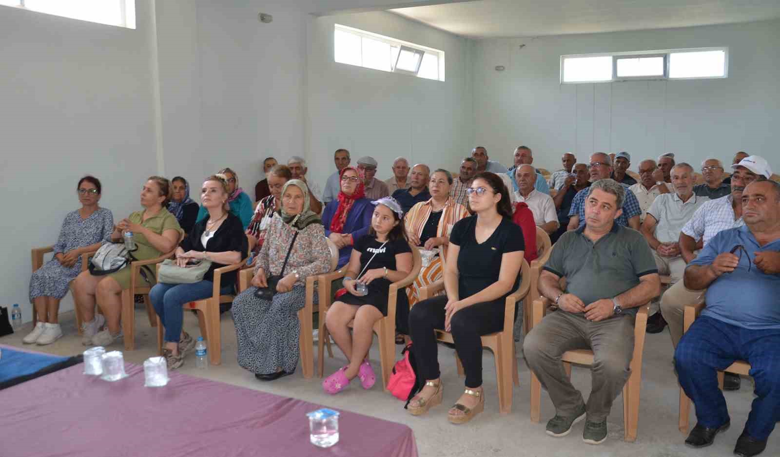 Kırsal mahalle sakinlerine ilk yardım ve akılcı ilaç kullanımı eğitimi