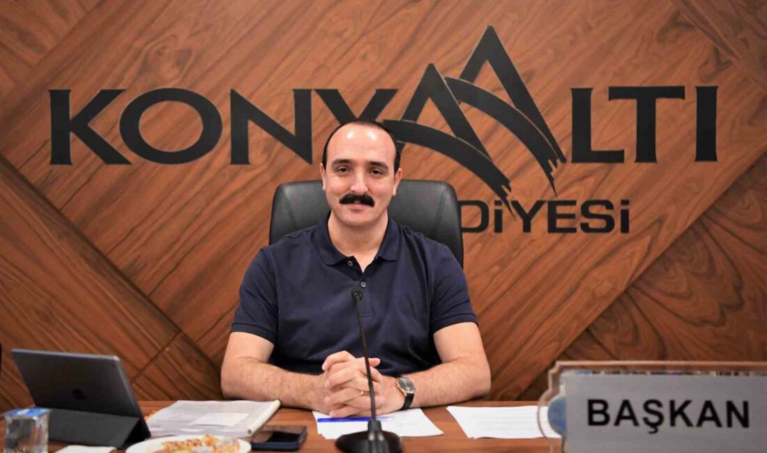 KONYAALTI BELEDİYESİ MECLİS TOPLANTISINDA