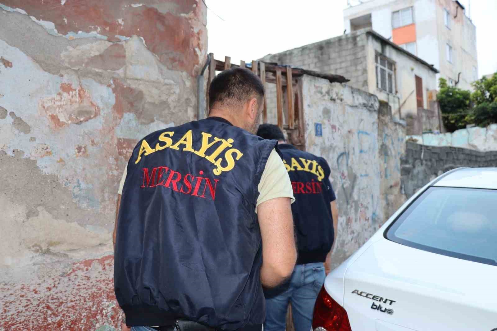 Mersin’de hapis cezasıyla aranan şahıslara eş zamanlı operasyon: 78 gözaltı