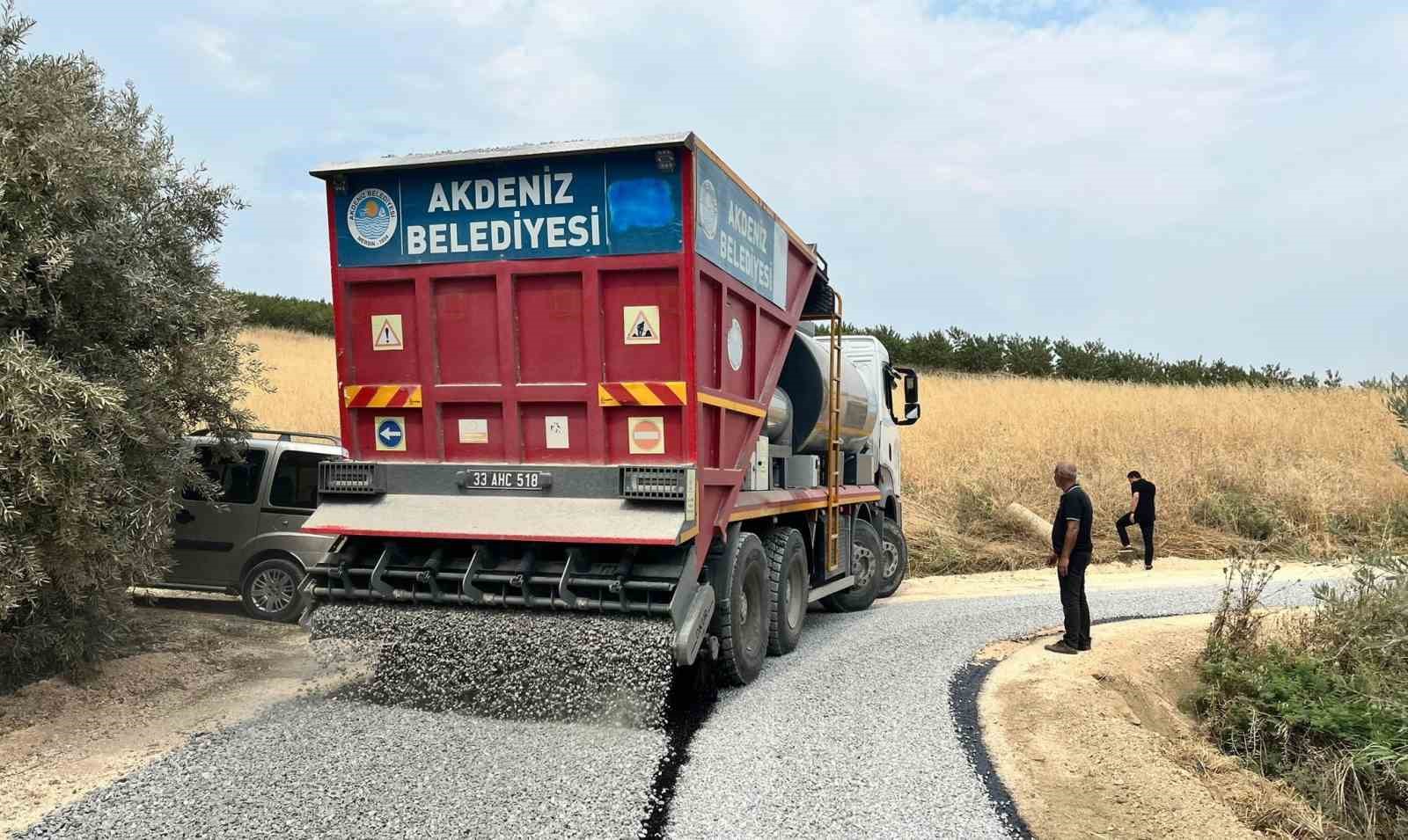 Mersin’de tarım yolları yenileniyor