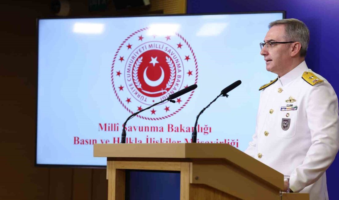 MİLLİ SAVUNMA BAKANLIĞI BASIN HALKLA İLİŞKİLER MÜŞAVİRİ TUĞAMİRAL ZEKİ AKTÜRK