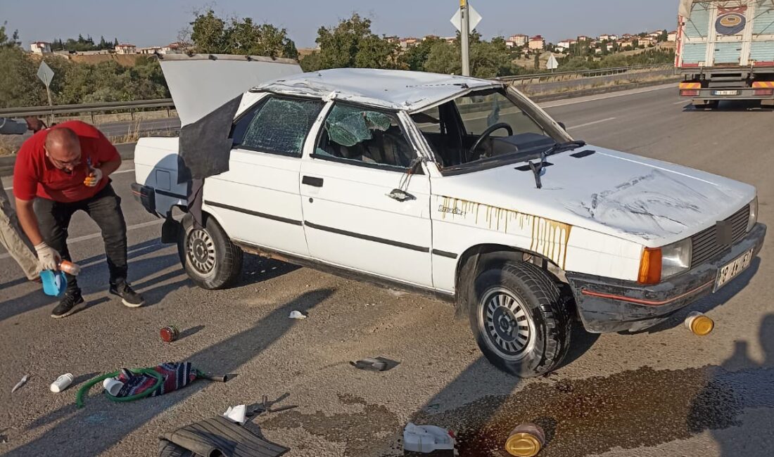 ANKARA’DA ÖNÜNDEKİ OTOMOBİLE ÇARPMAMAK İÇİN MANEVRA YAPAN SÜRÜCÜNÜN ARACI KONTROLDEN