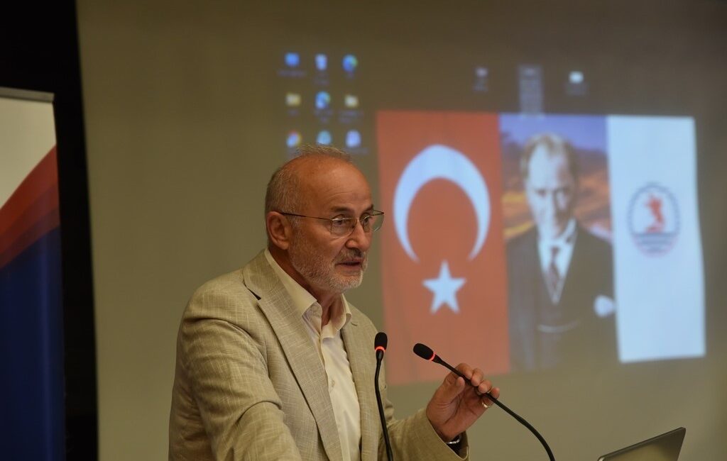 REKTÖR PROF. DR. YAVUZ