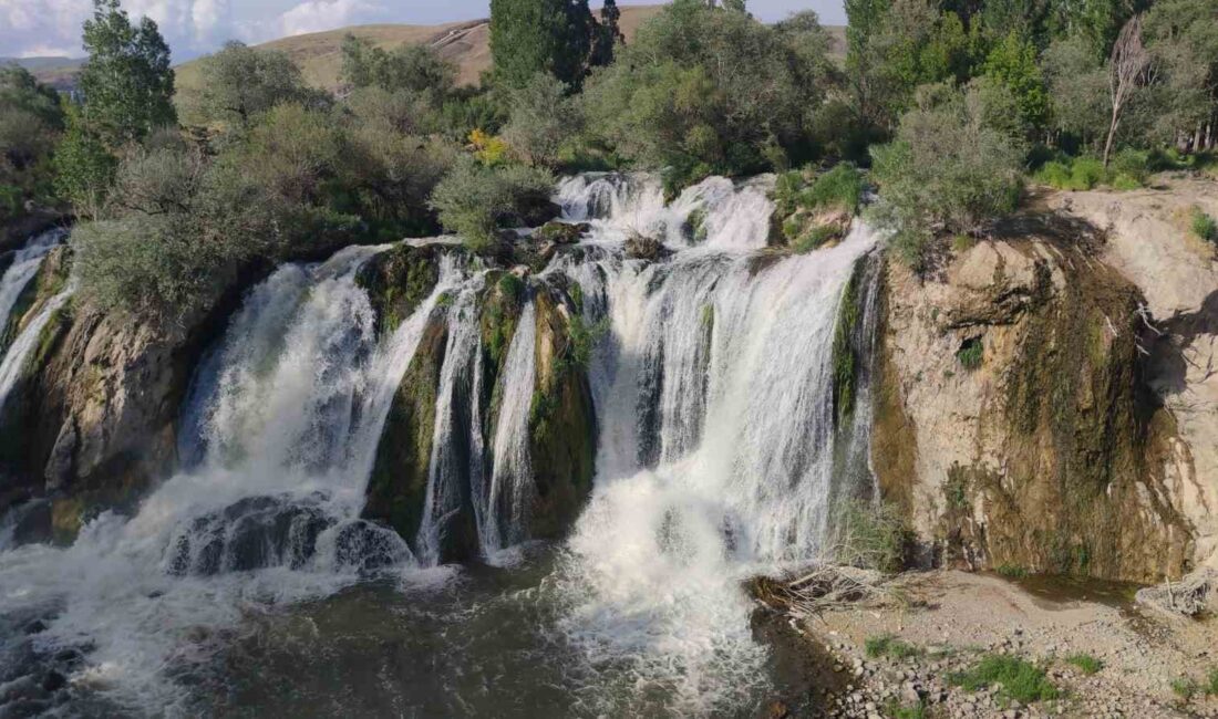 VAN'IN DOĞAL GÜZELLİKLERİNDEN MURADİYE