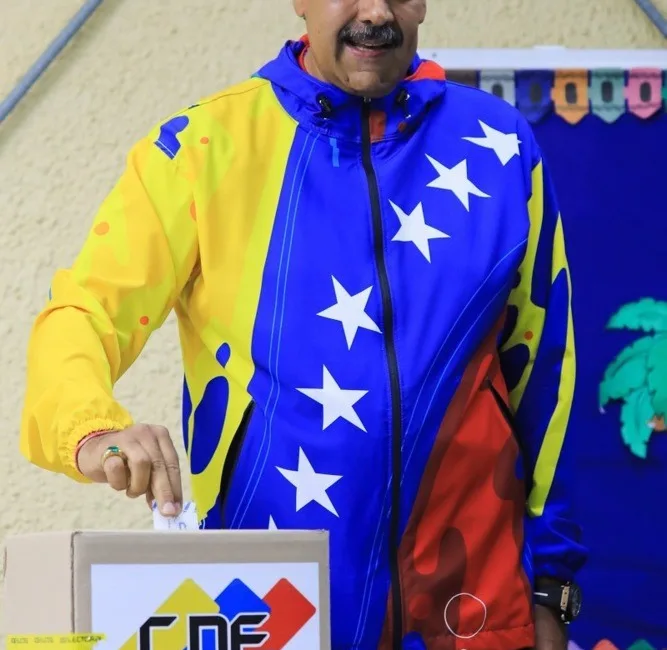 DEVLET BAŞKANI NİCOLAS MADURO