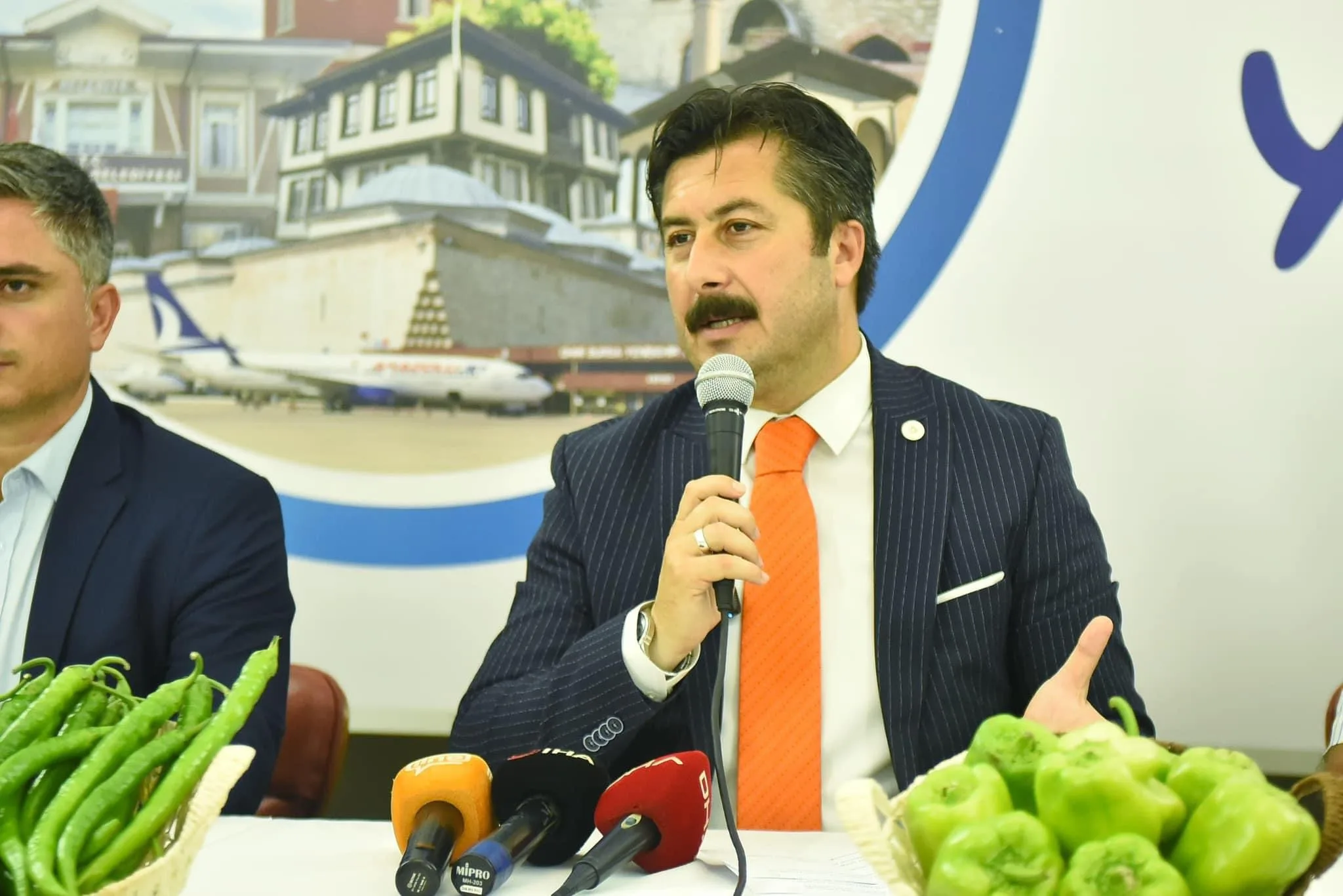 Yenişehir Altın Biber Festivali Başlıyor: Özel’den Vatandaşlara Davet