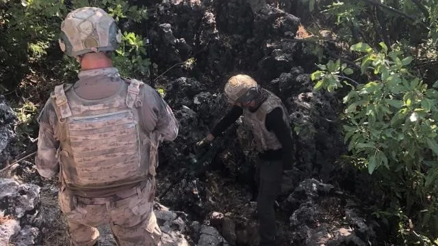 Adıyaman’da jandarmadan uyuşturucu tacirleri operasyon: 12 gözaltı