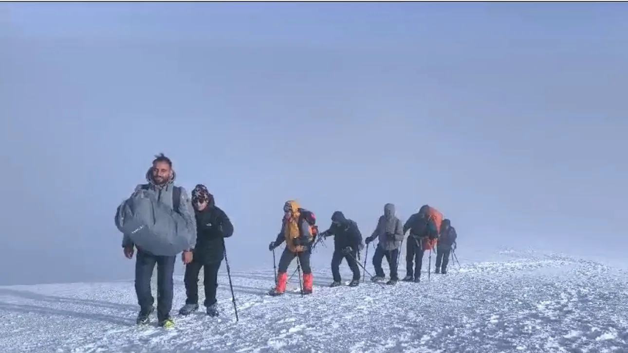 Ağrı Dağı, her mevsim dağcıların gözdesi olmaya devam ediyor