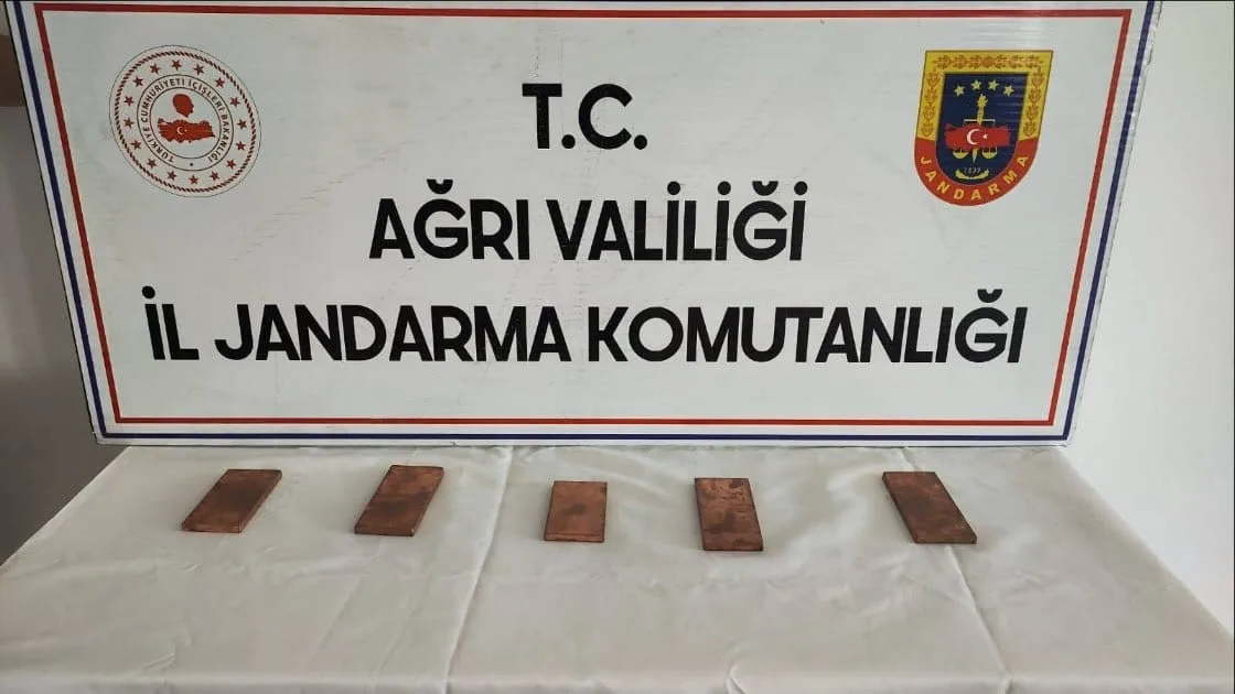 Ağrı’da 5 kilogram kaçak altın ele geçirildi