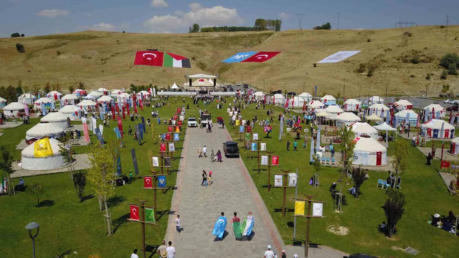 Ahlat’taki Malazgirt kutlamaları coşkuyla devam ediyor