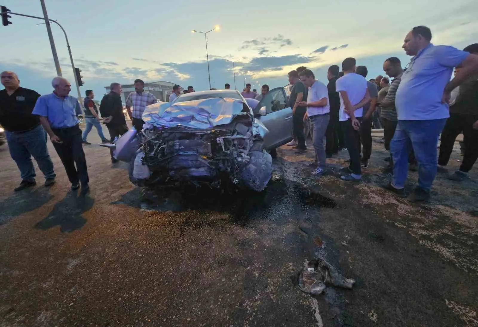 Aksaray’da iki otomobil çarpıştı: 4 yaralı