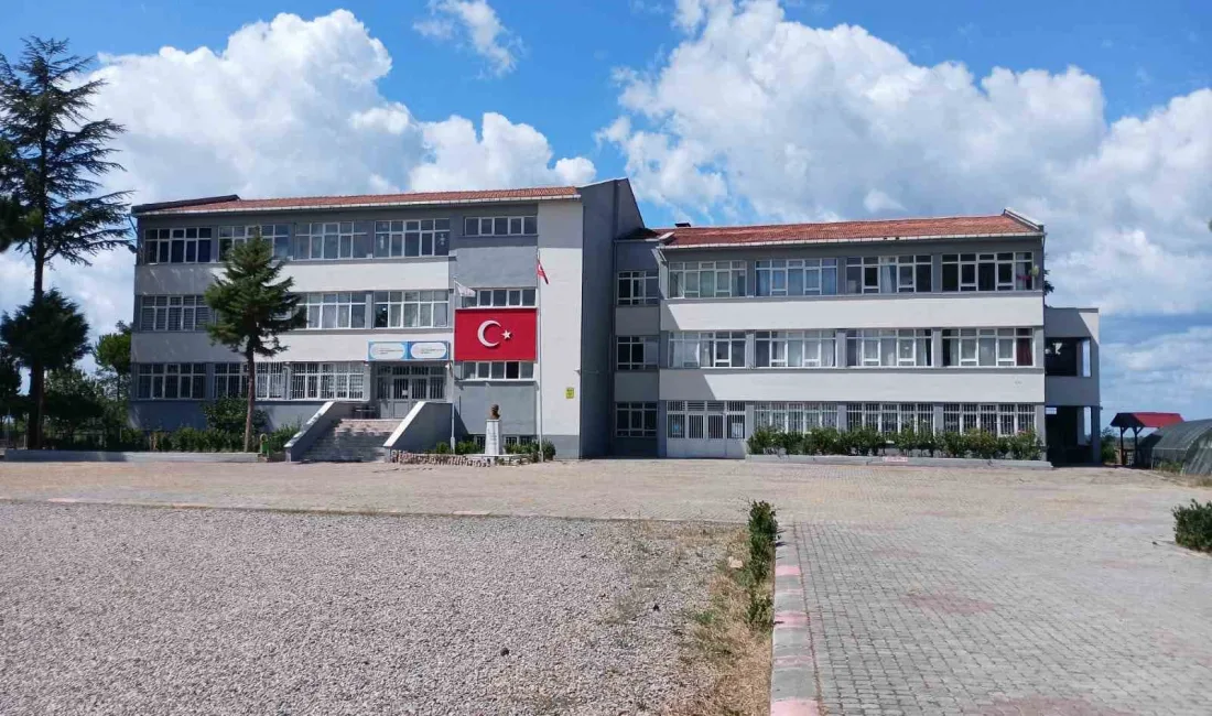 SAMSUN'UN ALAÇAM İLÇESİNDE İLKOKUL