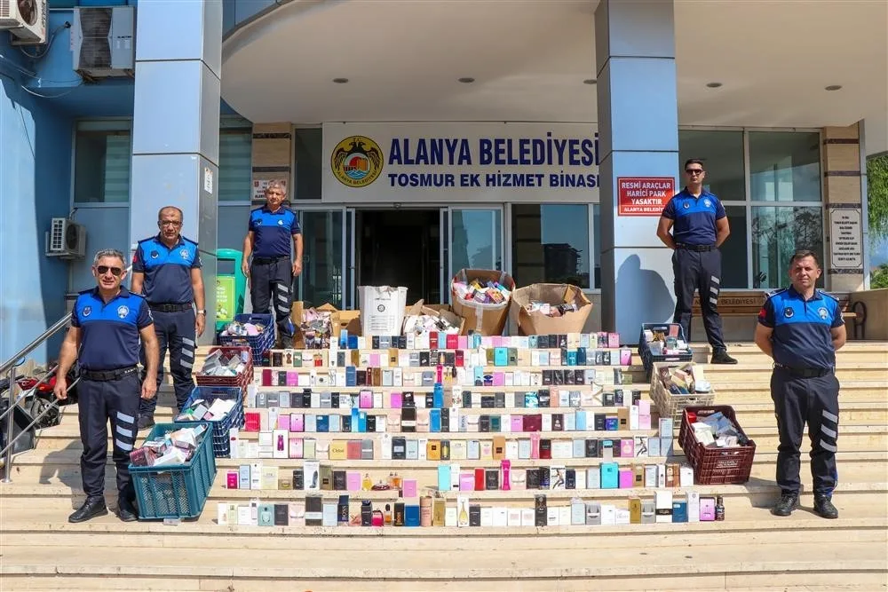 Alanya’da binlerce sahte parfüm imha edildi