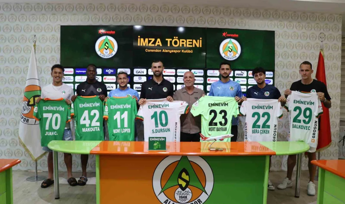 CORENDON ALANYASPOR, SÖZLEŞME YENİLEDİĞİ