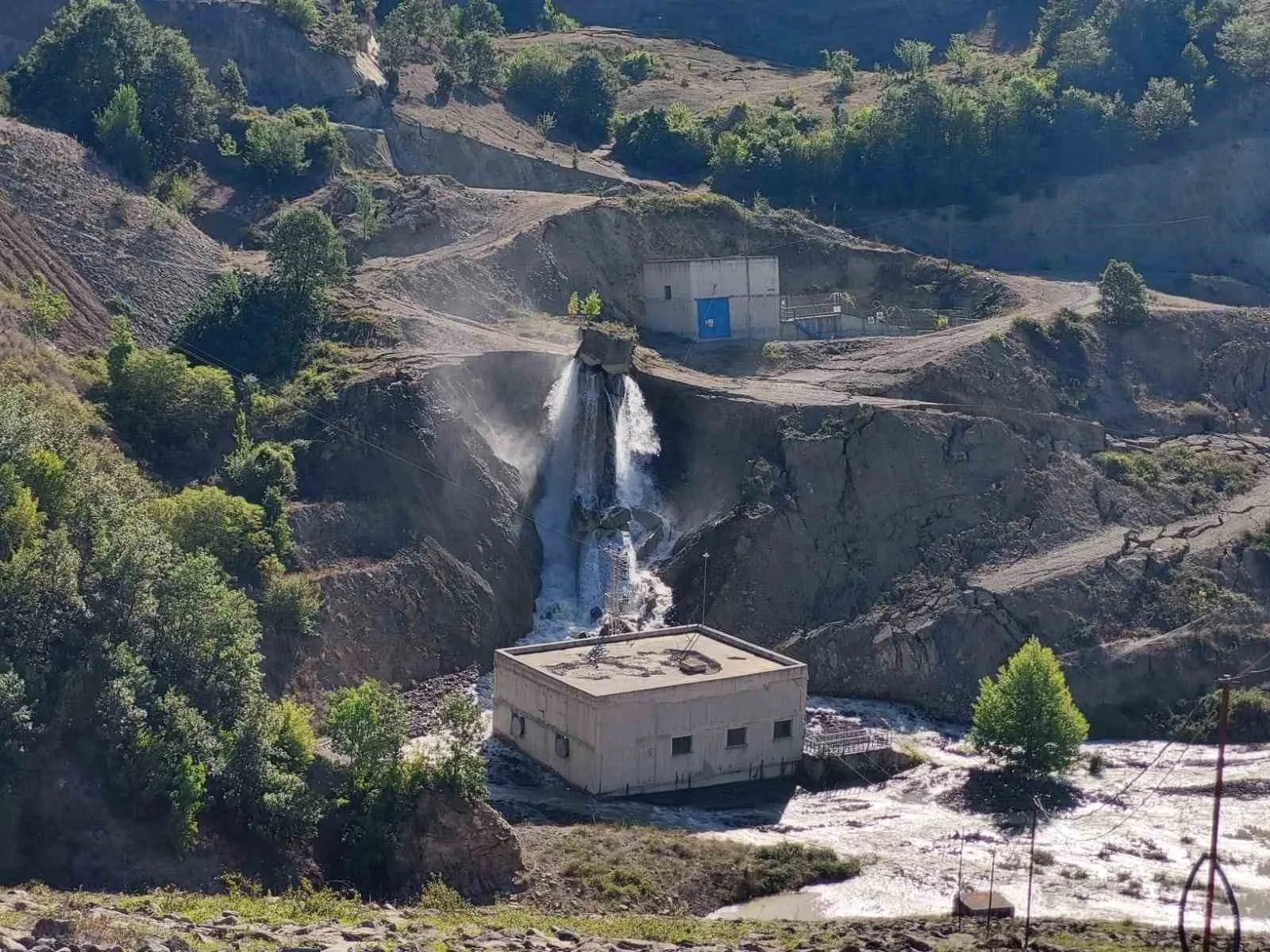 Amasya Valisi Doruk’tan HES açıklaması: “Gölet tahliye oluyor”