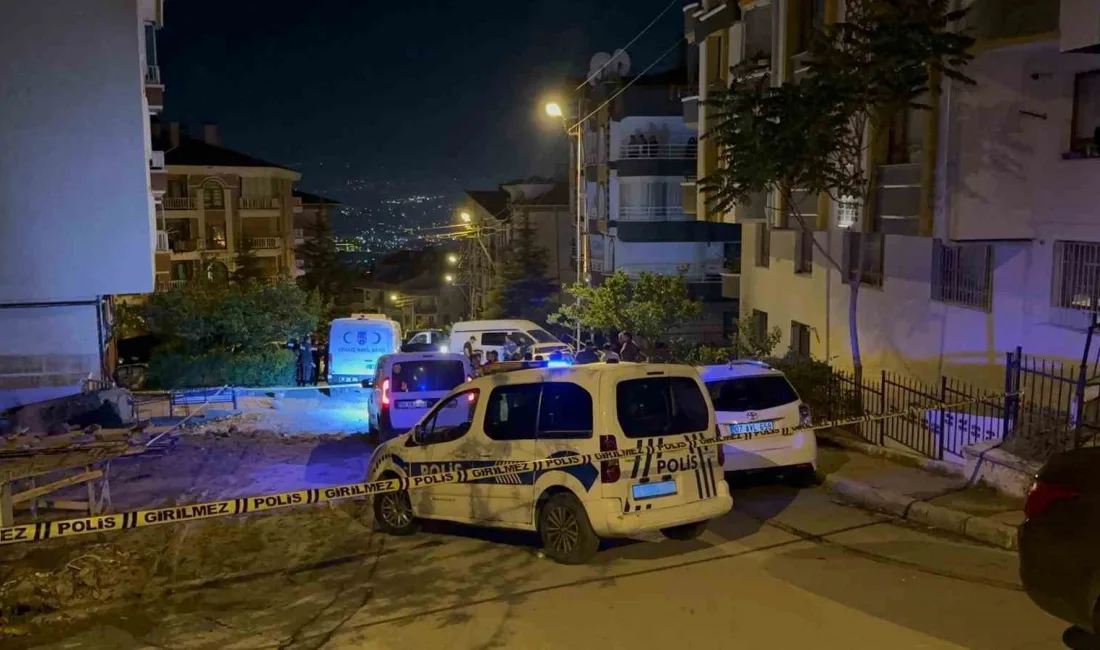 ANKARA'NIN KEÇİÖREN İLÇESİNDE GECE SAATLERİNDE KOMŞULAR ARASINDA TARTIŞMADA 3 KİŞİ