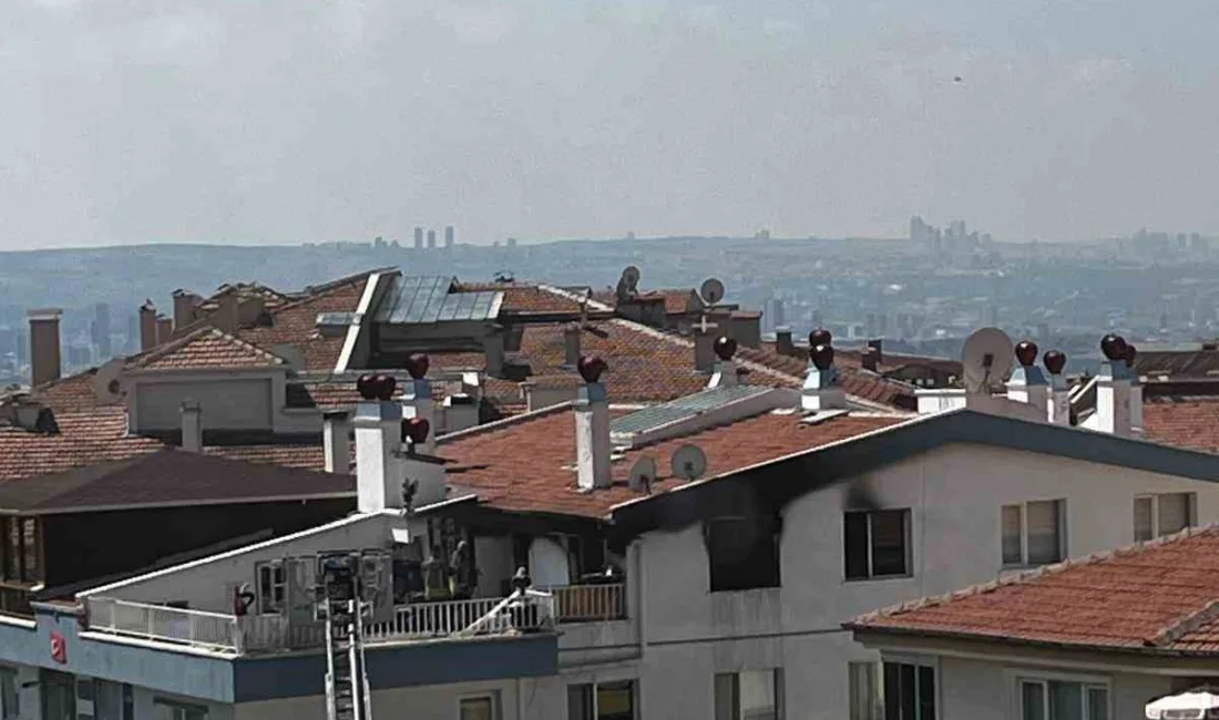 ANKARA'NIN KEÇİÖREN İLÇESİNDE BİR APARTMANIN TERAS KATINDA ÇIKAN YANGIN PANİK