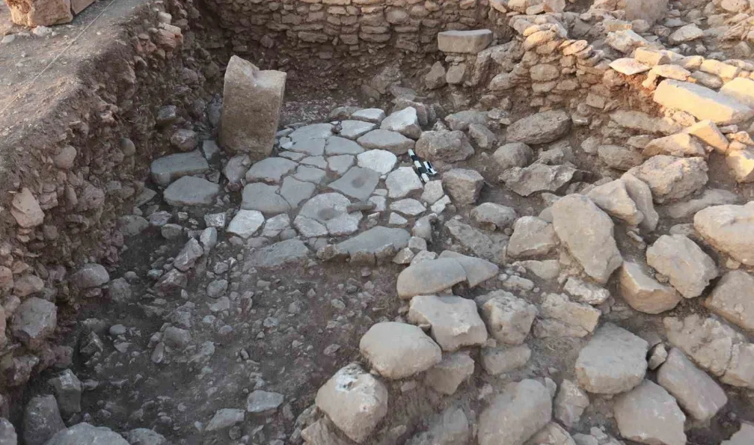 KÜLTÜR VE TURİZM BAKANI MEHMET NURİ ERSOY, KARAHANTEPE’DEKİ KAZILARDA BİR