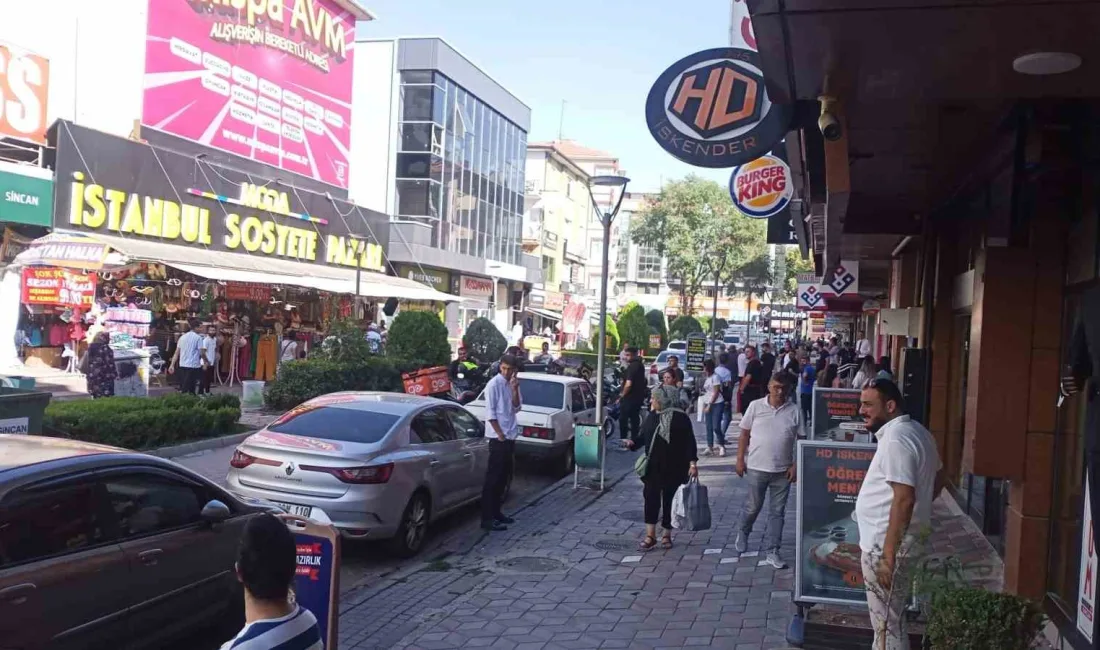 OLAY, ATATÜRK CADDESİ'NDE YAŞANDI