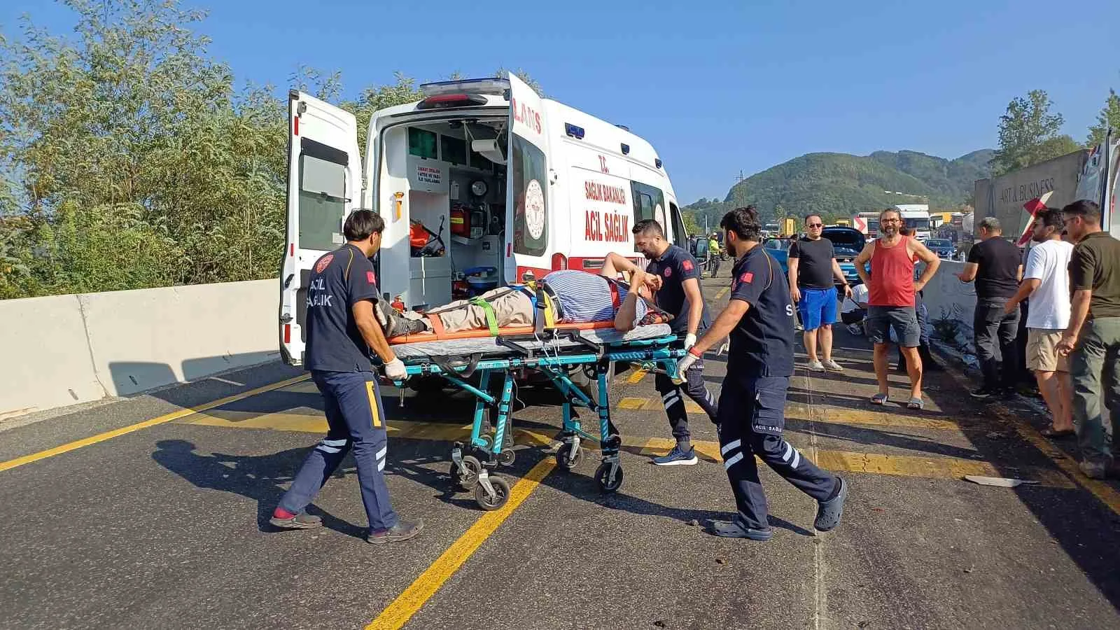 Bolu Dağı’nda feci kaza: Tır sürücüsü yanarak can verdi, 7 kişi yaralandı