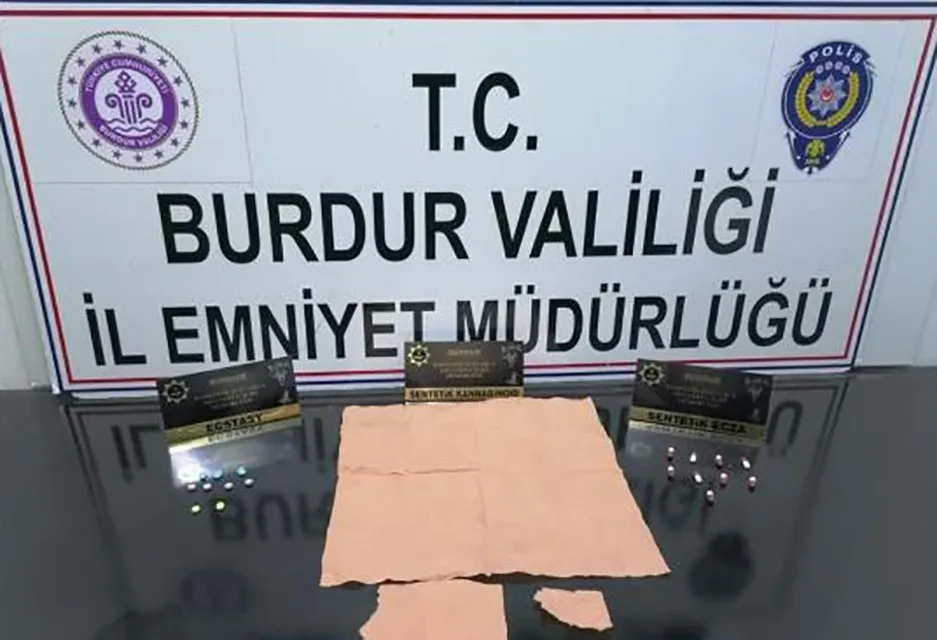 Burdur’da emniyet ekiplerinden uyuşturucu operasyonu: 3 şüpheli tutuklandı