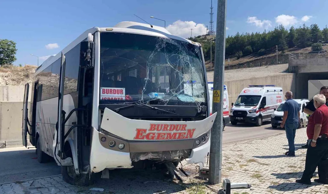 BURDUR OTOGARINA GİRMEK ÜZERE