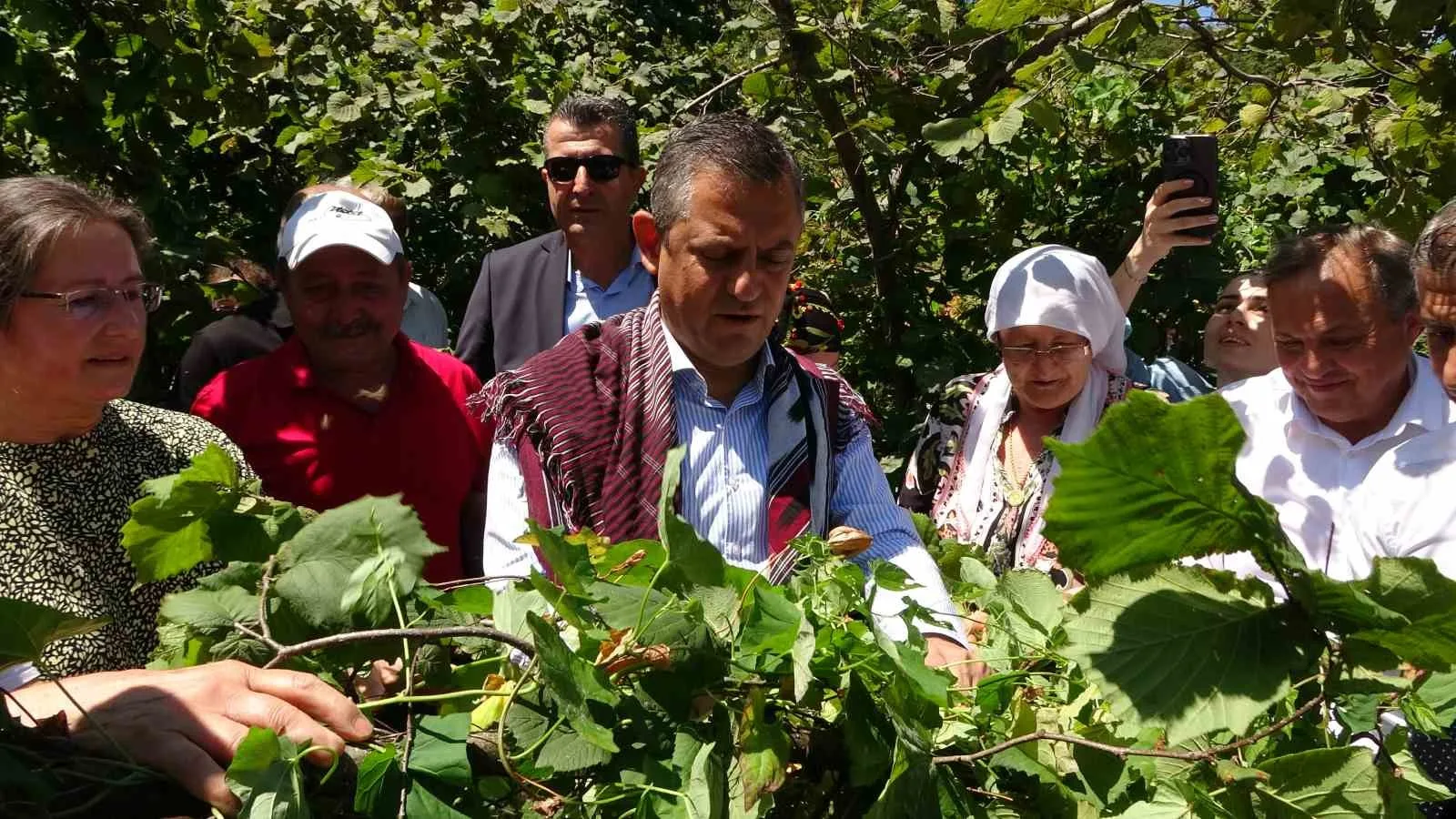 CHP Lideri Özel’den ’fındık fiyatı’ eleştirisi: “Hızla revize edilmeli”