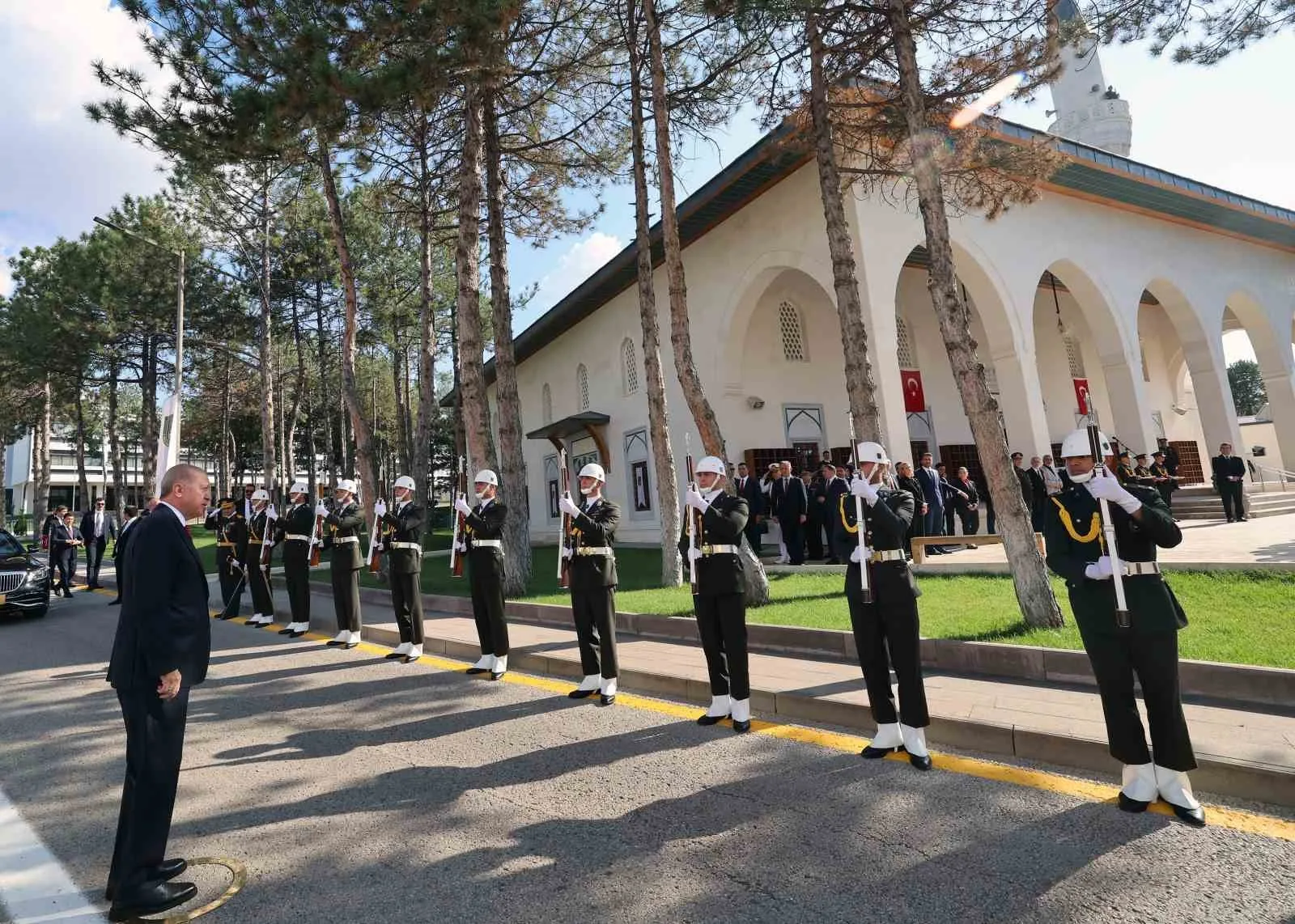 CUMHURBAŞKANI ERDOĞAN, MİLLİ SAVUNMA ÜNİVERSİTESİ KARA HARP OKULU DİPLOMA ALMA