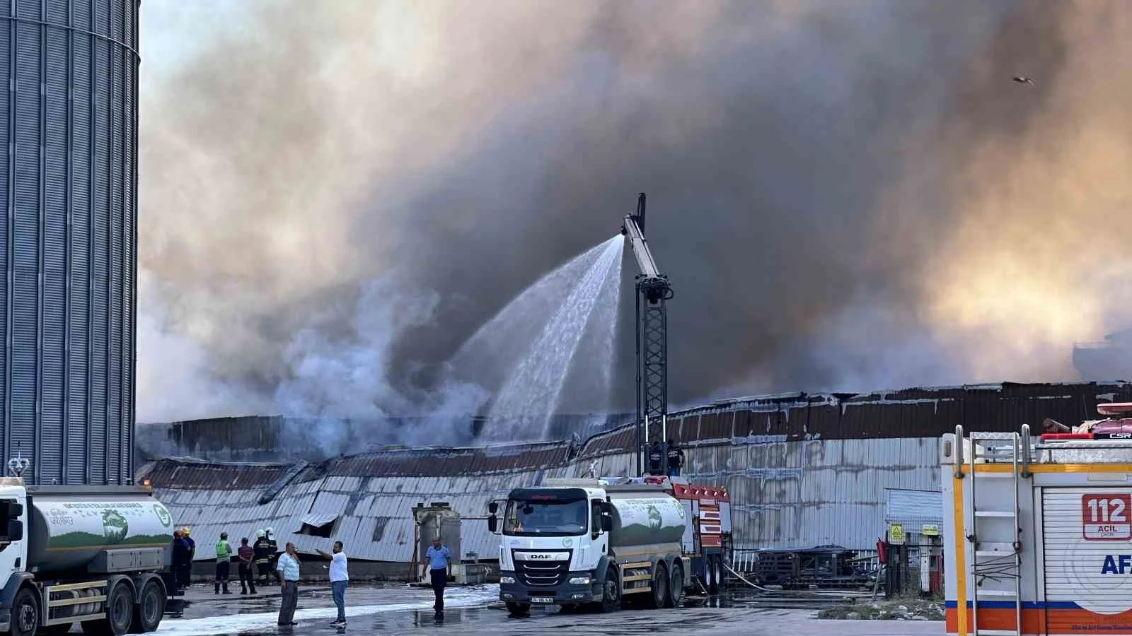 Gaziantep’teki yangına müdahale sürüyor