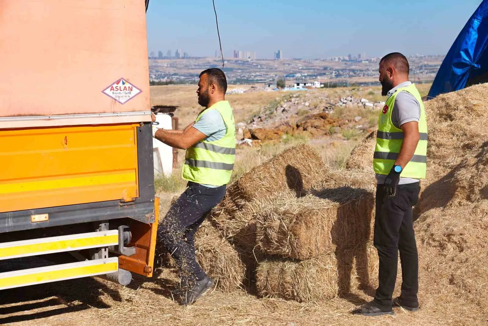 GÖLBAŞI BELEDİYESİ, ‘AZIMIZ ÇOK OLSUN’ SLOGANIYLA İLÇEDE TARIM VE HAYVANCILIKLA