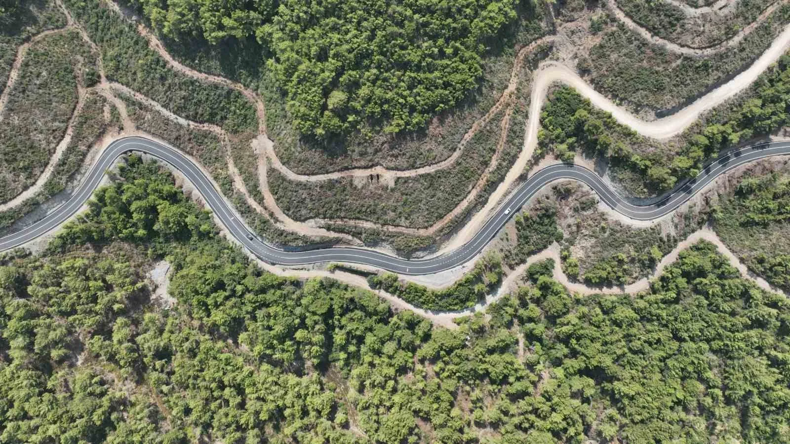 Hatay’da 7,5 kilometrelik yol 35 günde tamamlandı