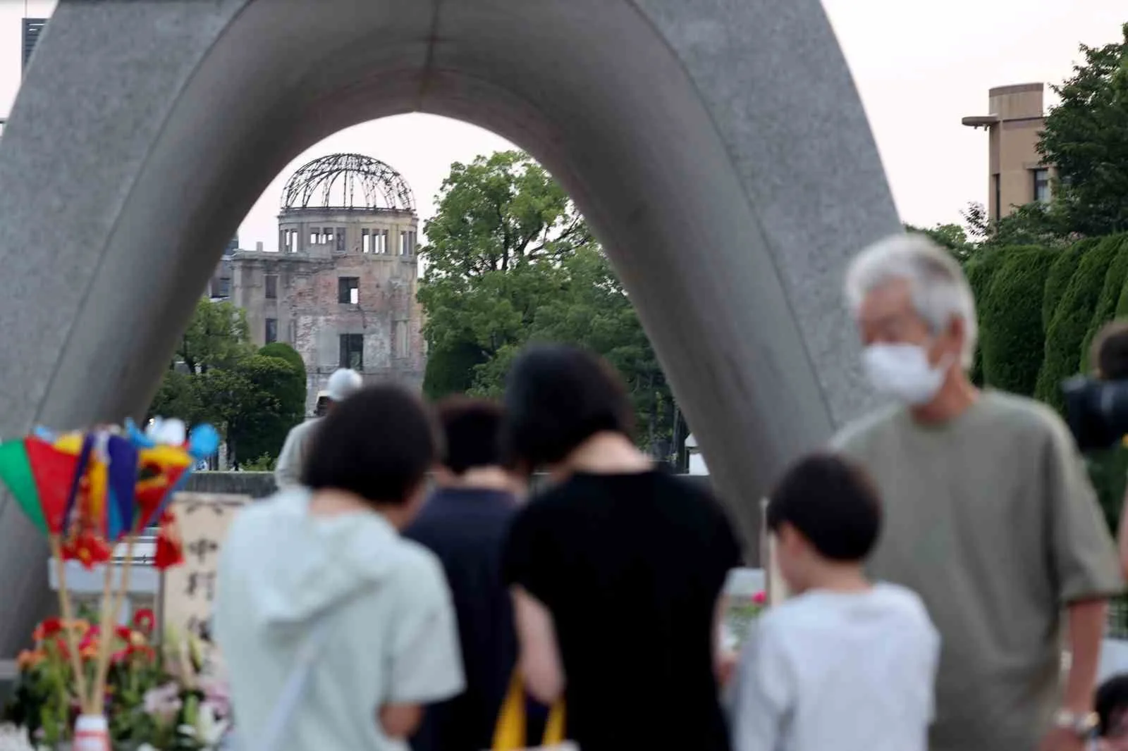 Hiroşima atom bombası saldırısında hayatını kaybedenler 79. yıl dönümünde anıldı