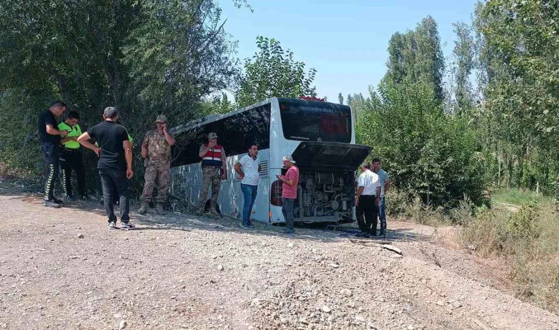 IĞDIR-TUZLUCA KARAYOLUNDA BİR YOLCU