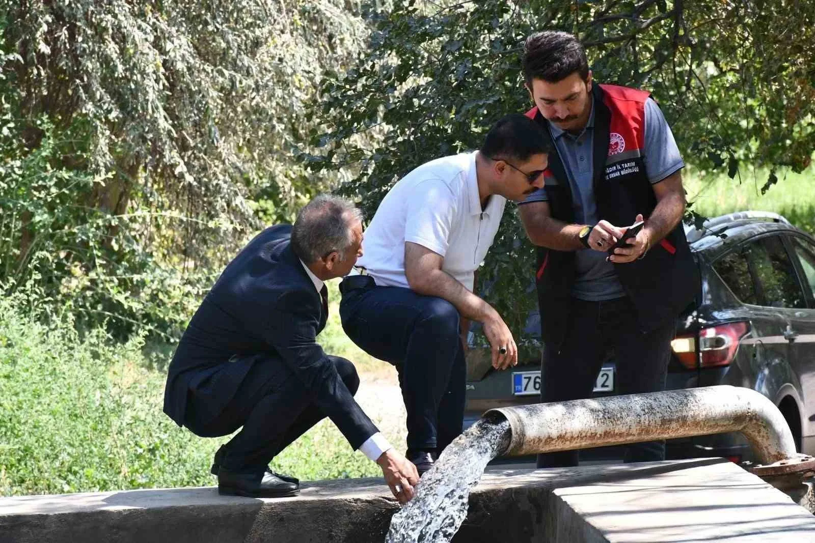 Kaymakam Aydın,  ‘Aralık Millet Bahçesi’nde incelemelerde bulundu