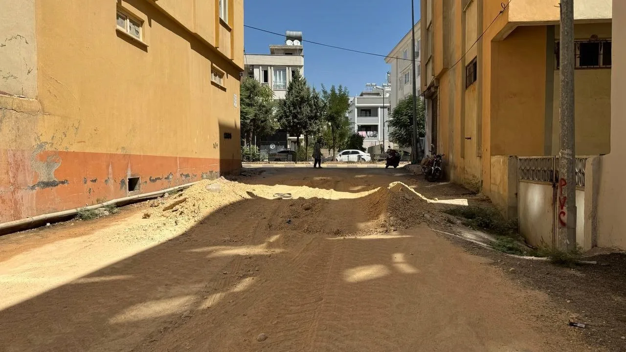 Kilis’te vatandaşlardan CHP’li belediyeye yol tepkisi