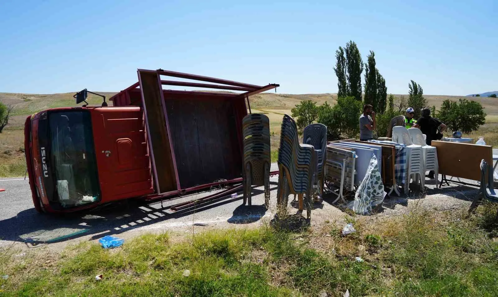 Kırıkkale’de kamyonet devrildi: 8 yaralı