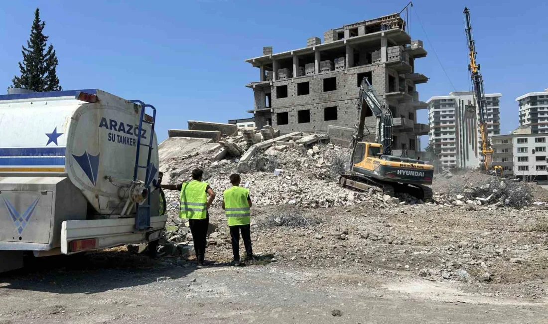 HATAY'IN İSKENDERUN İLÇESİNDE DEPREMDE