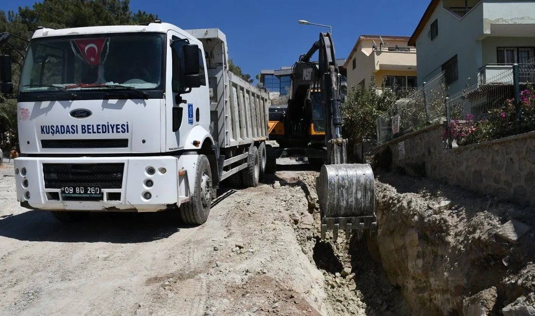 KUŞADASI’NDA TENİS KULÜBÜ İÇİN