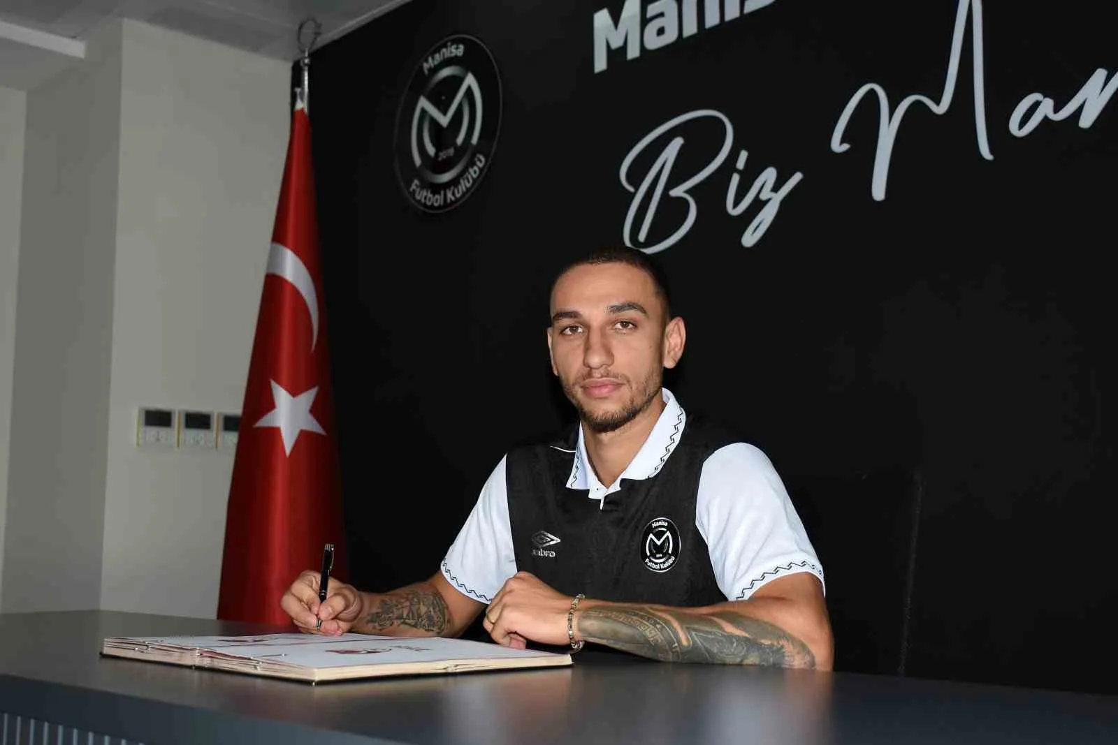 Manisa FK, Mustafa İnan’ı renklerine bağladı