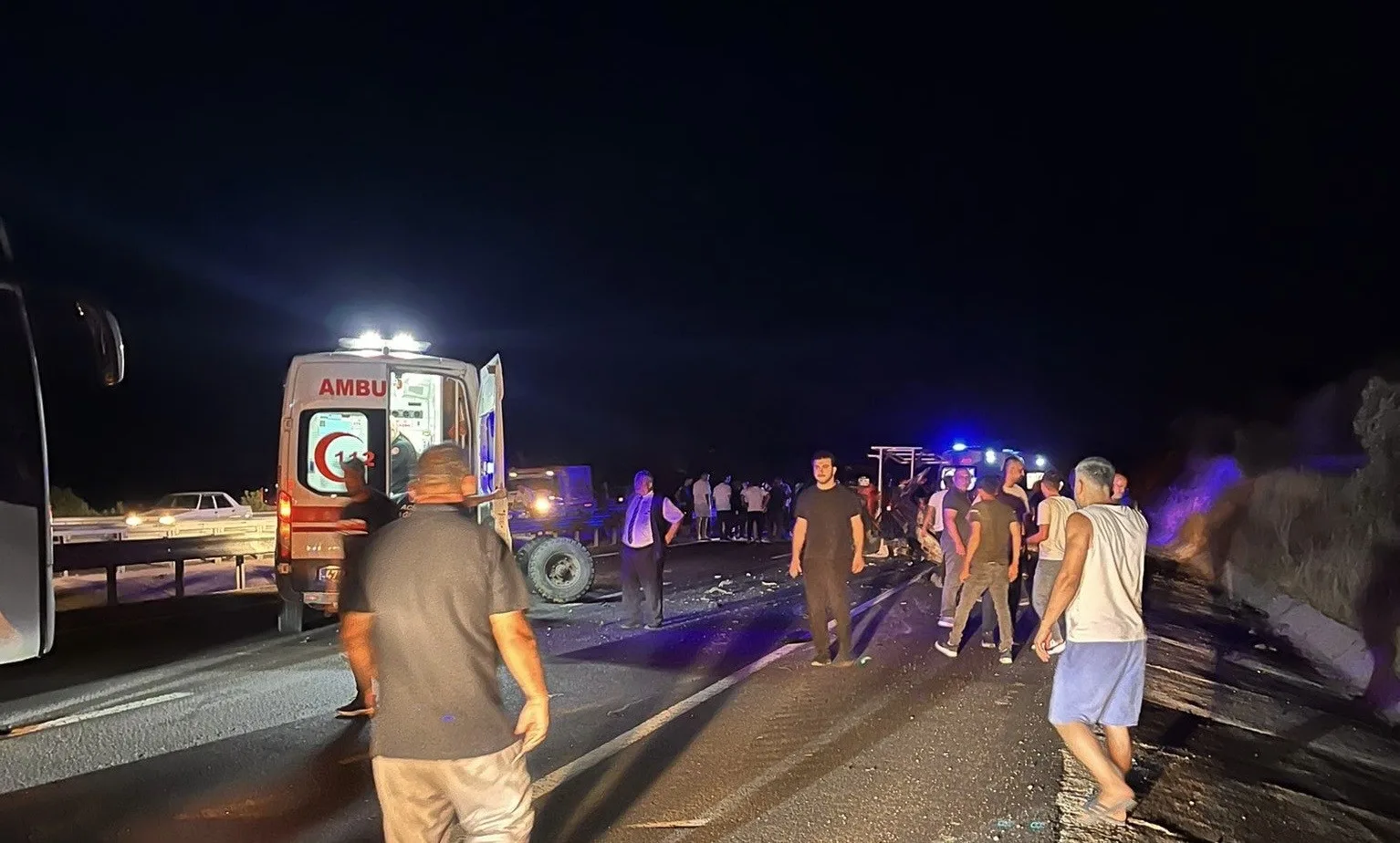 Mardin’de otomobil traktöre çarptı: 2 ölü, 3 yaralı